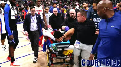 Jaden Ivey Leaves Game on Stretcher Following Collision